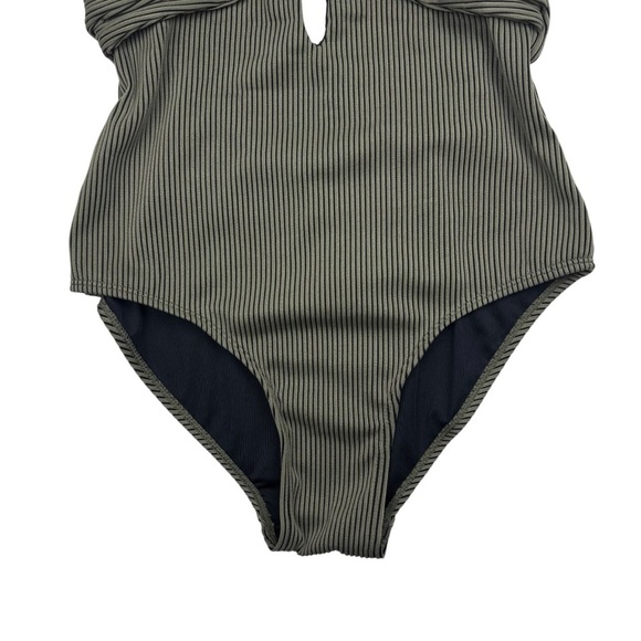 CUPSHE OLIVE GREEN PLUNGING KNOTTED V-NECK ADJUSTABLE STRAP ONE PIECE SWIMSUIT - Picture 8 of 16